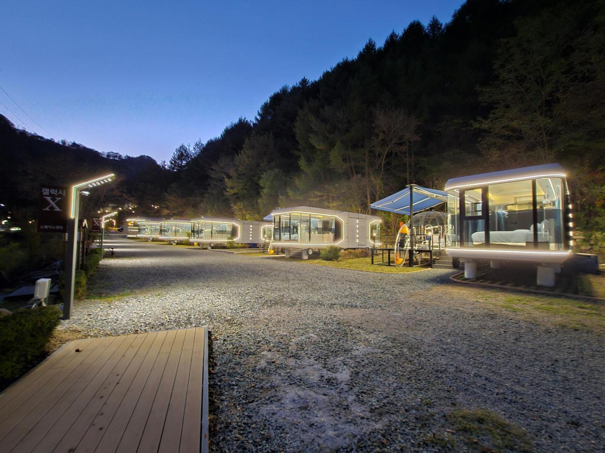 Galaxy X Hotel Type Caravan Glamping & Pension 평창 외부 사진